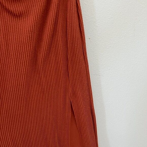 7 Day Wknd Ribbed Cut out Maxi Dress with Slit Spaghetti Strap Size Small - Picture 5 of 11